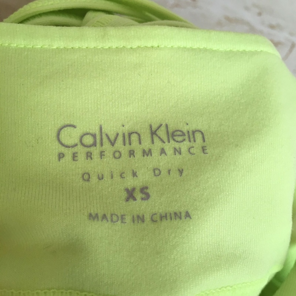 Calvin Klein Performance Quick Dry Tank - Picture 5 of 6